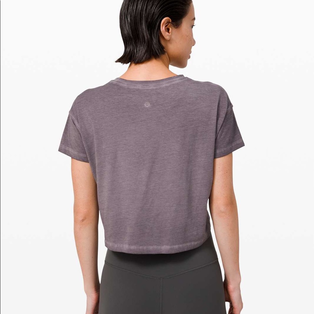 Lululemon cates tee crop